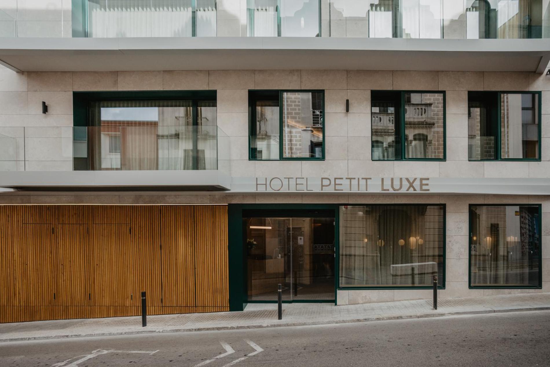 Hotel Petit Luxe Terrassa Luaran gambar